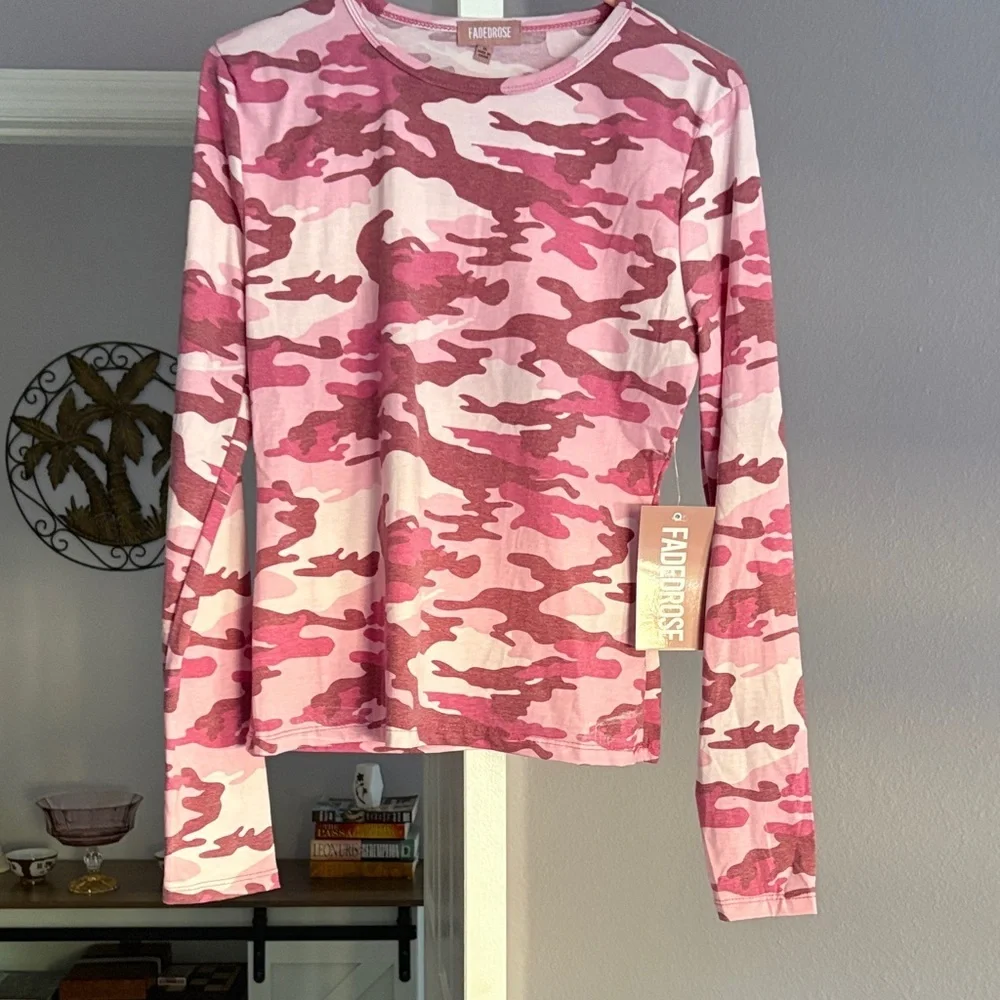 Fadehorse Pink Camo Long Sleeve Tee - Picture 4 of 4